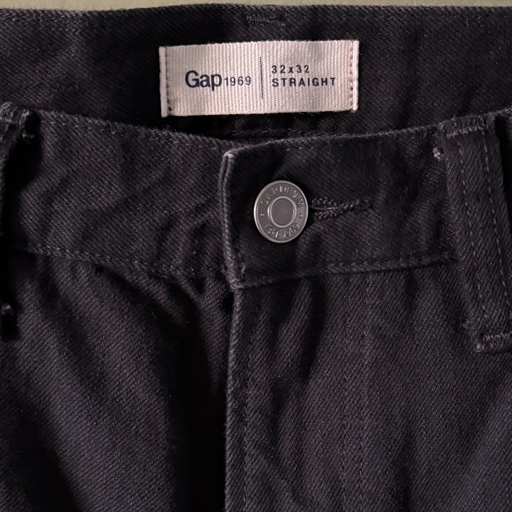 GAP Men /women 32/32 dark black jeans